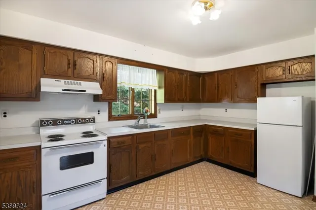 $750,000 | 195 Mt Pleasant Avenue, Rockaway, NJ 07866