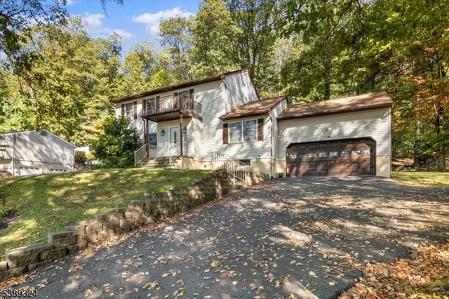 $750,000 | 195 Mt Pleasant Avenue, Rockaway, NJ 07866