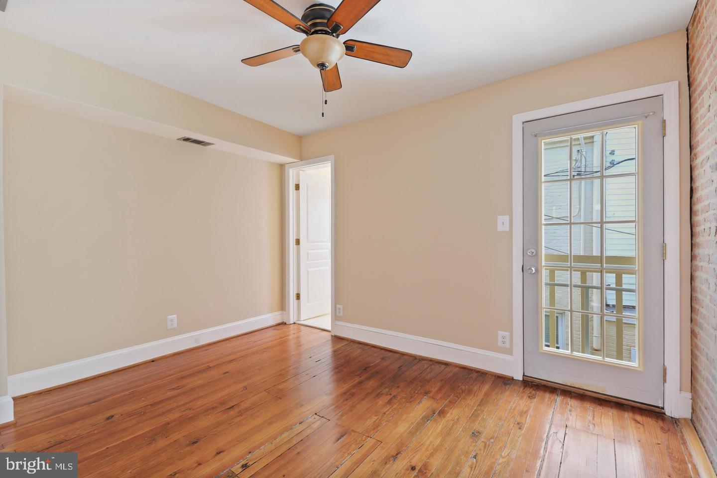 1528 Covington Street Baltimore, MD 21230 - Photo 23 of 29