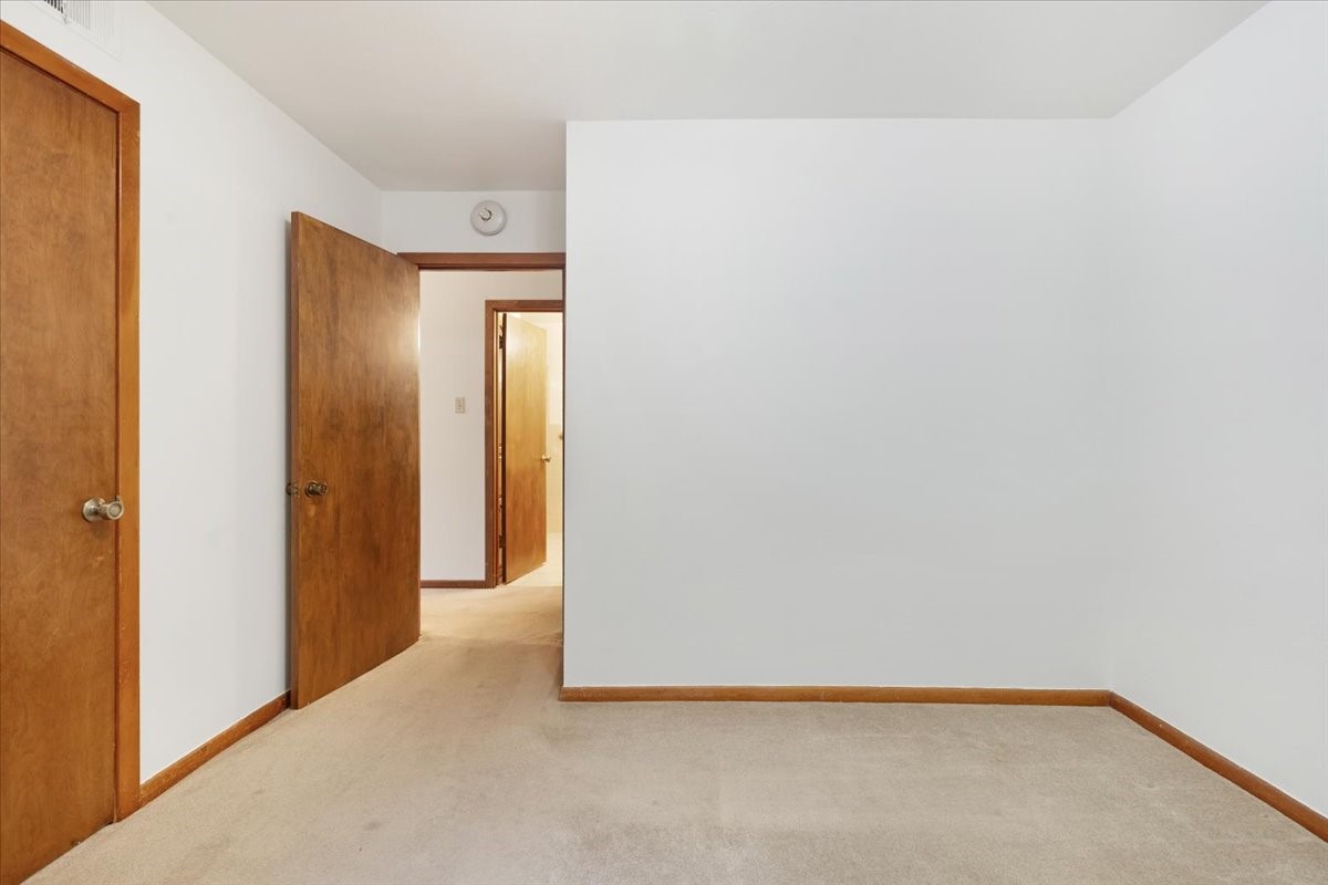 1403 Marlock Lane Pasadena, TX 77502 - Photo 22 of 32 a view of a small space