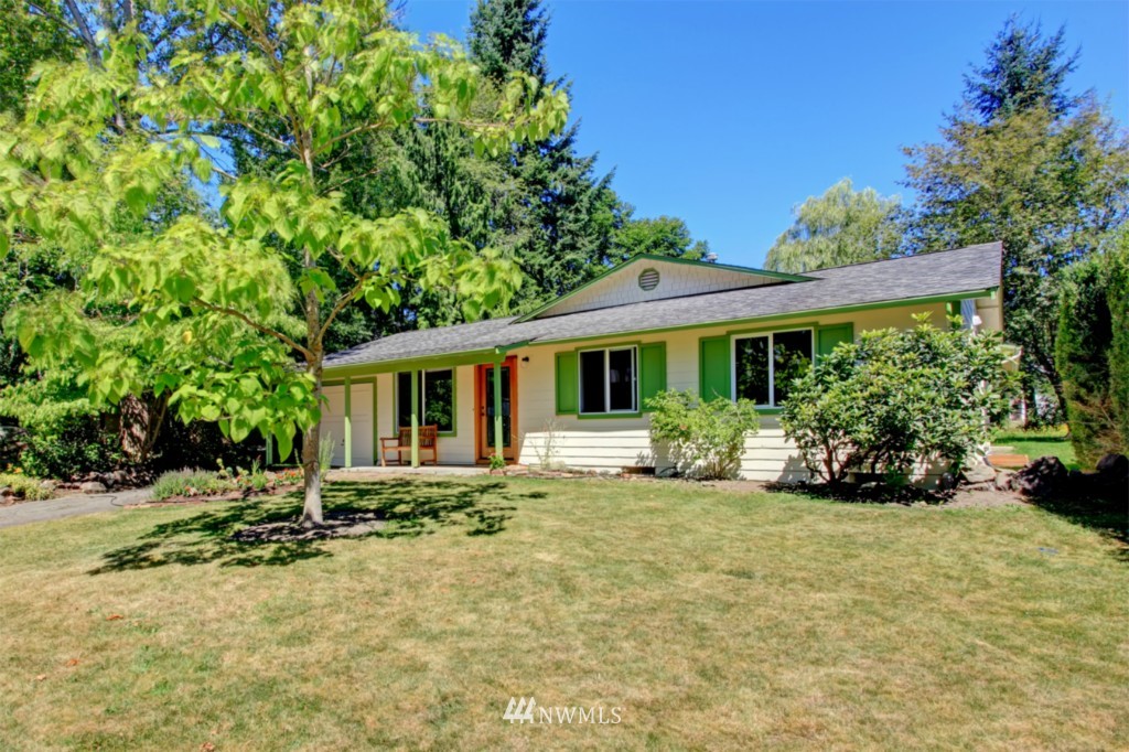 809 216th Street Southwest Bothell, WA 98021 - Photo 2 of 17