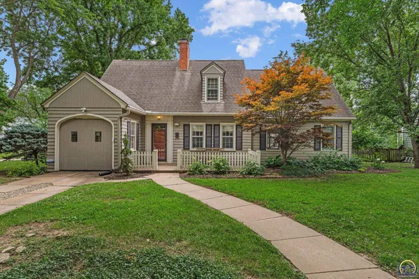 $249,900 | 3015 Southwest 18th Street, Topeka, KS 66604