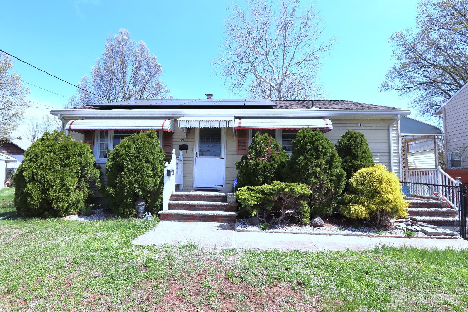 89 Oak Lane Edison, NJ 08817 - Photo 1 of 27
