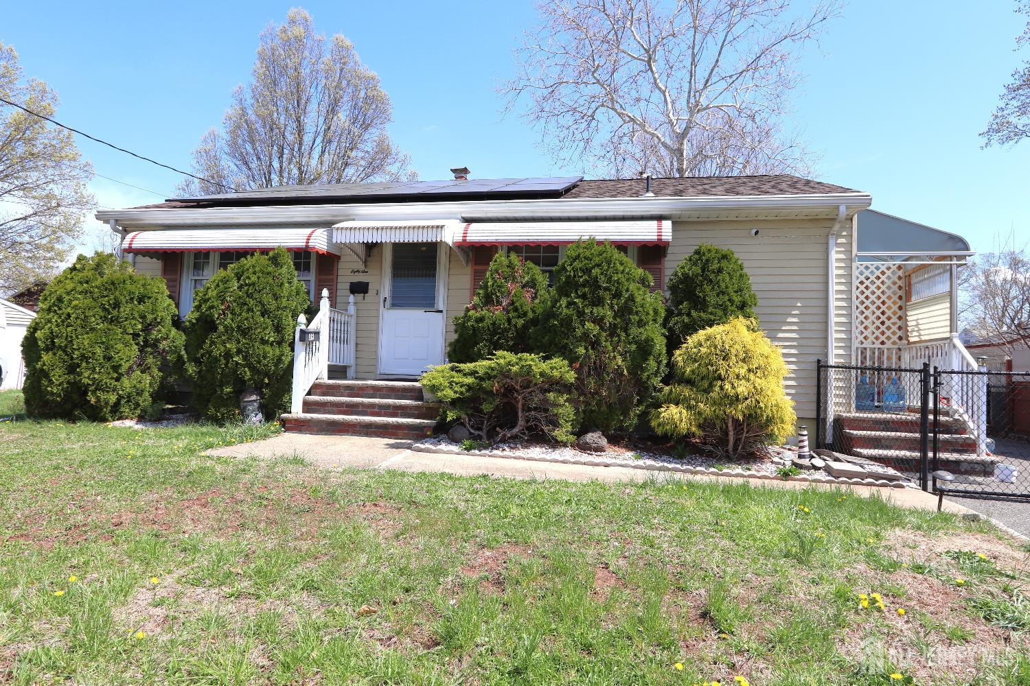 89 Oak Lane Edison, NJ 08817 - Photo 3 of 27
