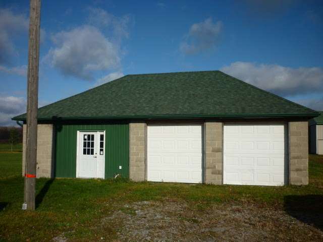 13450 Metcalf Road Yale, MI 48097 - Photo 4 of 12 31080257-3.JPG