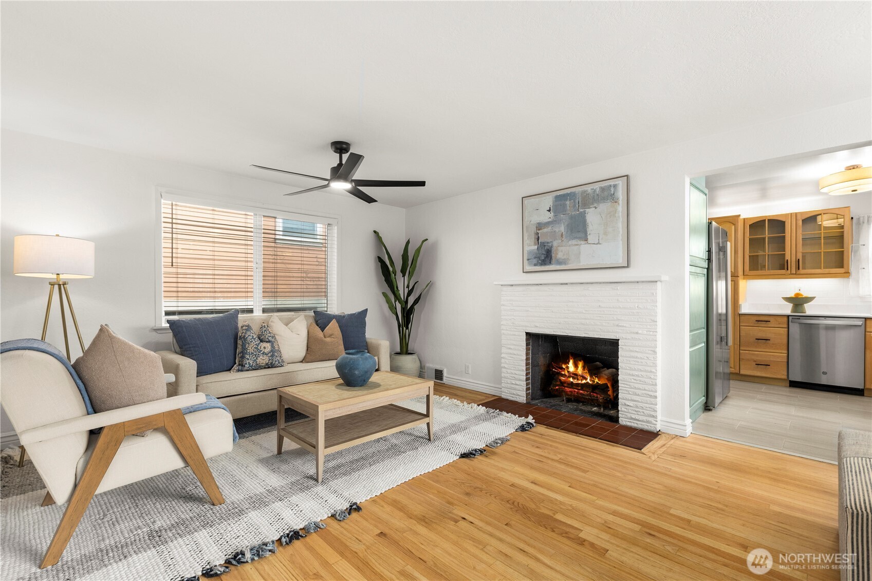 14052 Midvale Avenue North Seattle, WA 98133 - Photo 11 of 29