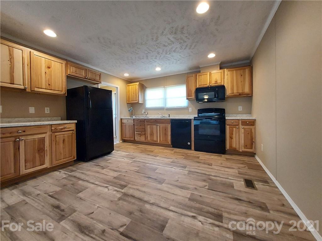 175 Franklin Knoll Road Alexander, NC 28701 - Photo 8 of 23 Gallery Image 8