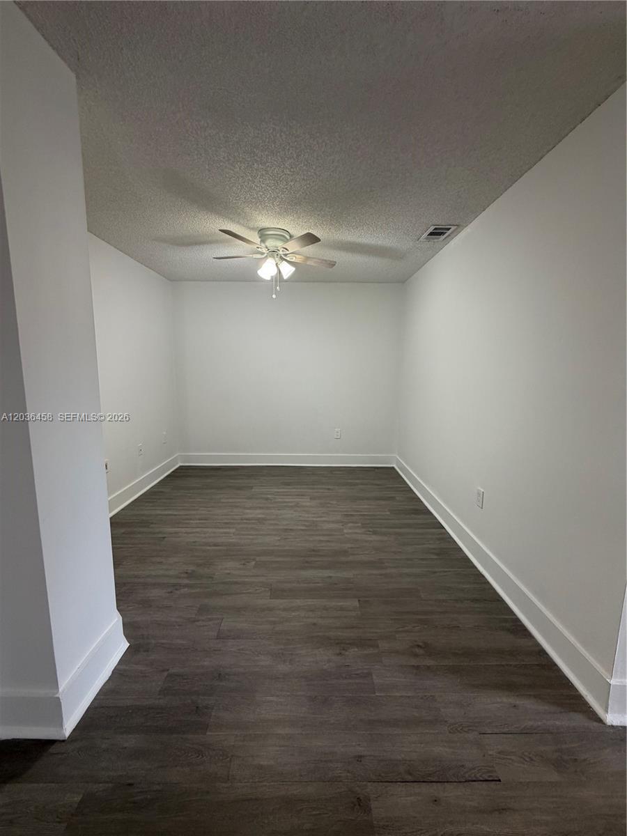 7455 Southwest 162nd Place Miami, FL 33193 - Photo 21 of 34