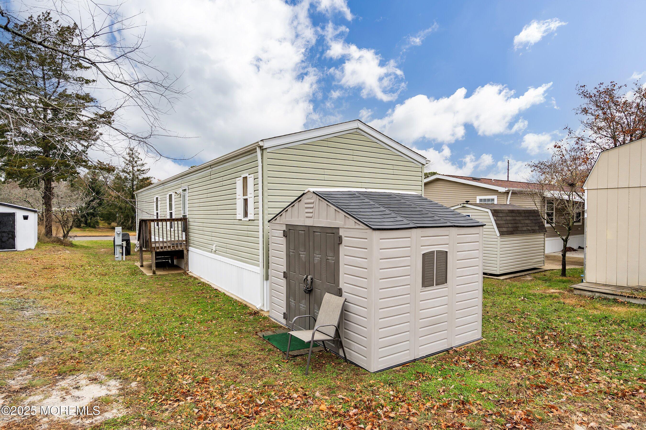 45 Beaver Avenue Whiting, NJ 08759 - Photo 4 of 19 15-Back Left