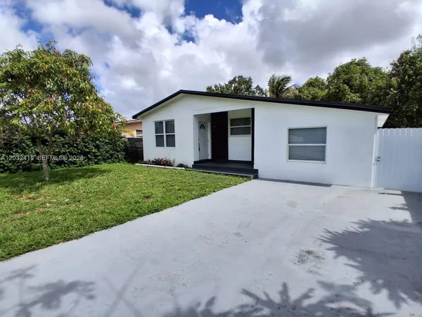 $3,399 | 2600 Northwest 108th Street, Miami, FL 33167