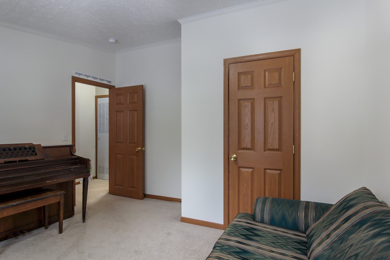 5376 Durga Road Williamsburg, MI 49690 - Photo 16 of 40 1870521-15.JPG