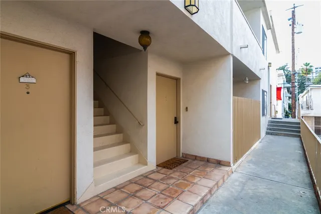 $3,850 | 1122 9th Street, Unit 4, Santa Monica, CA 90403