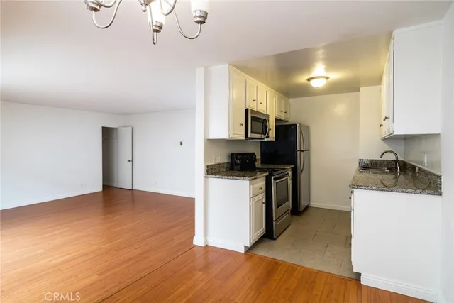 $3,850 | 1122 9th Street, Unit 4, Santa Monica, CA 90403