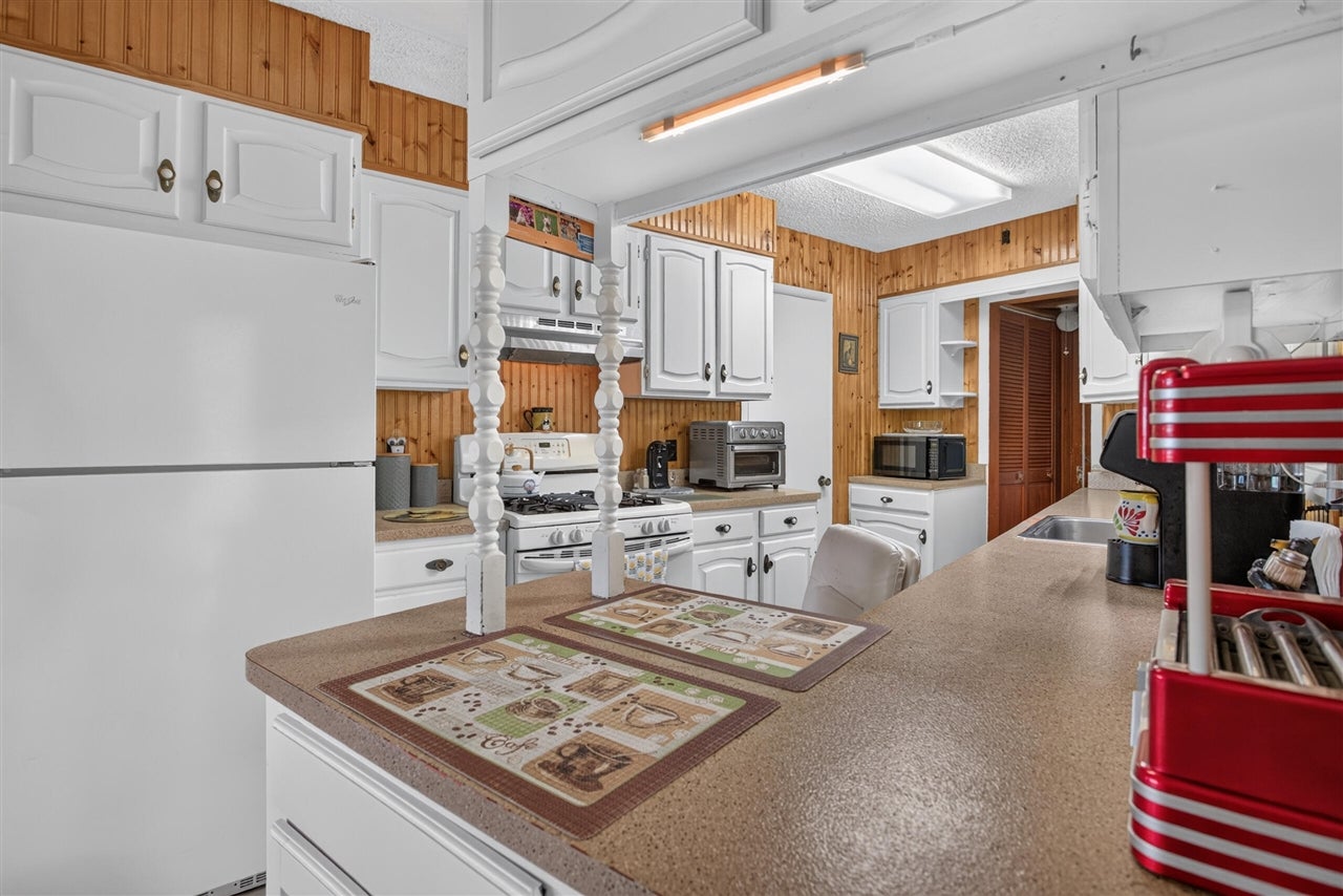 1916 Ackerson Lake Road Jackson, MI 49201 - Photo 13 of 81 Gallery Image 13