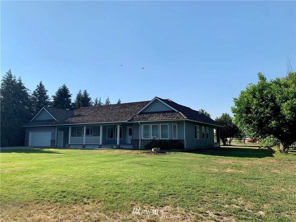 5703 Ahtanum Road Yakima, WA 98903 - Photo 3 of 39 Gallery Image 3