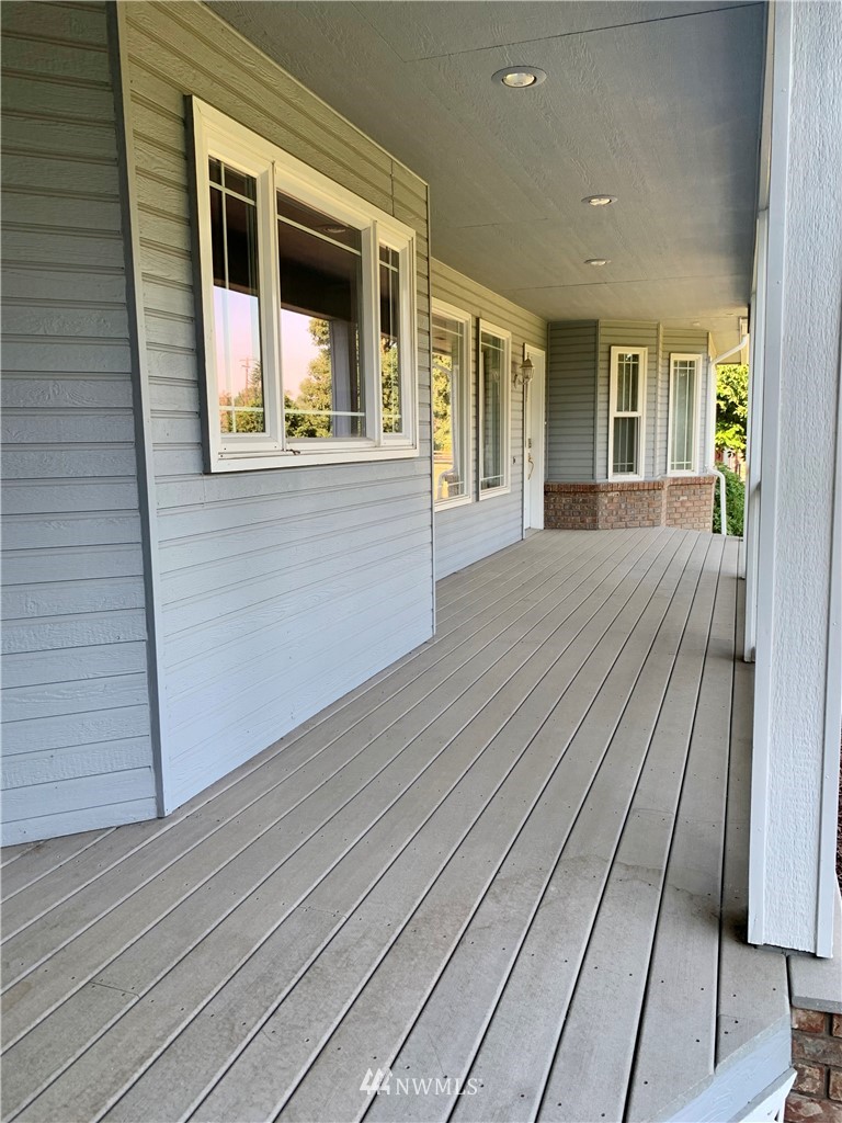 5703 Ahtanum Road Yakima, WA 98903 - Photo 5 of 39 Gallery Image 5