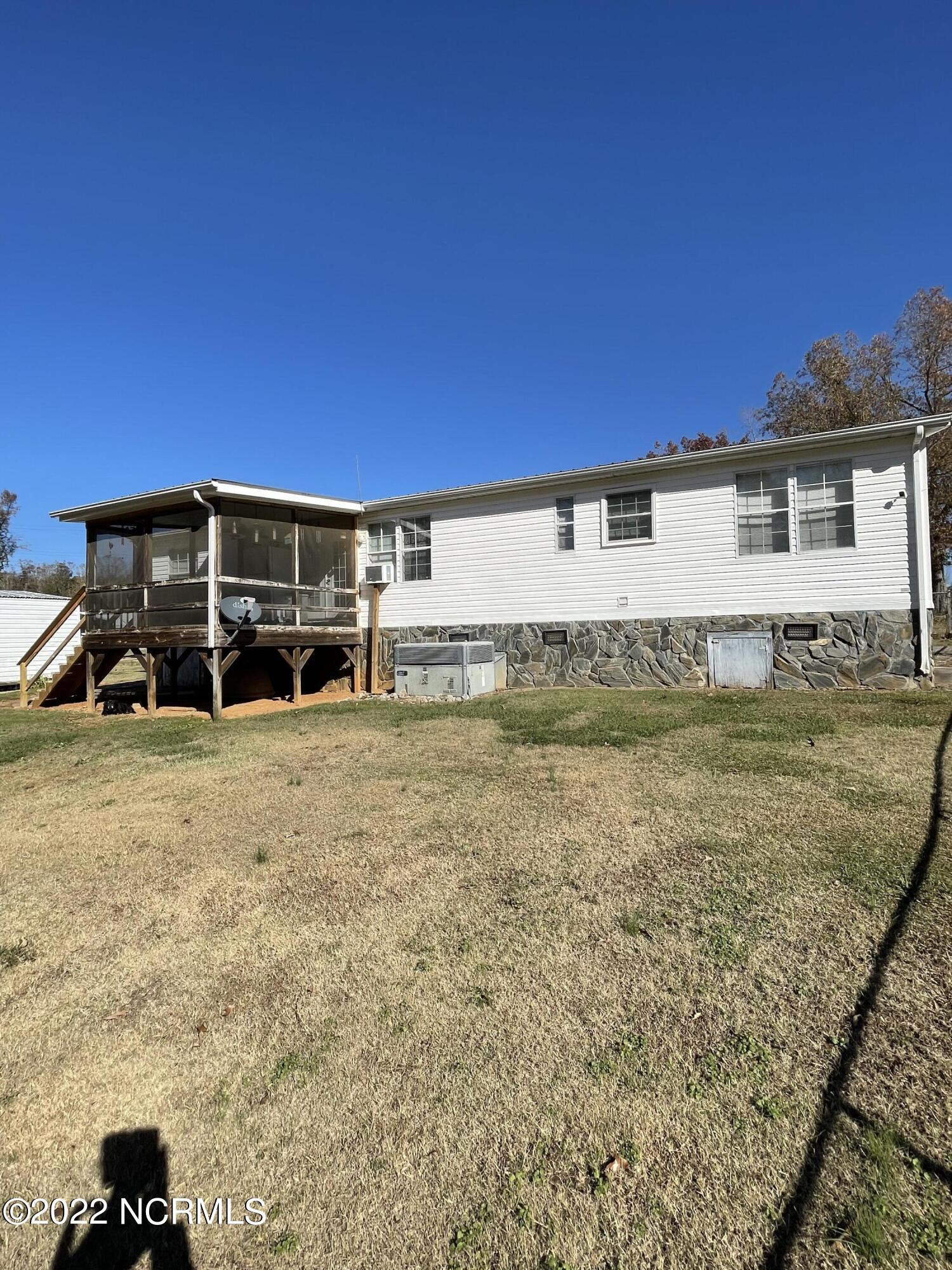 330 Lake Road Rockingham, NC 28379 - Photo 4 of 19 7EA49920-2B06-4577-883B-697E6EBEB0EE