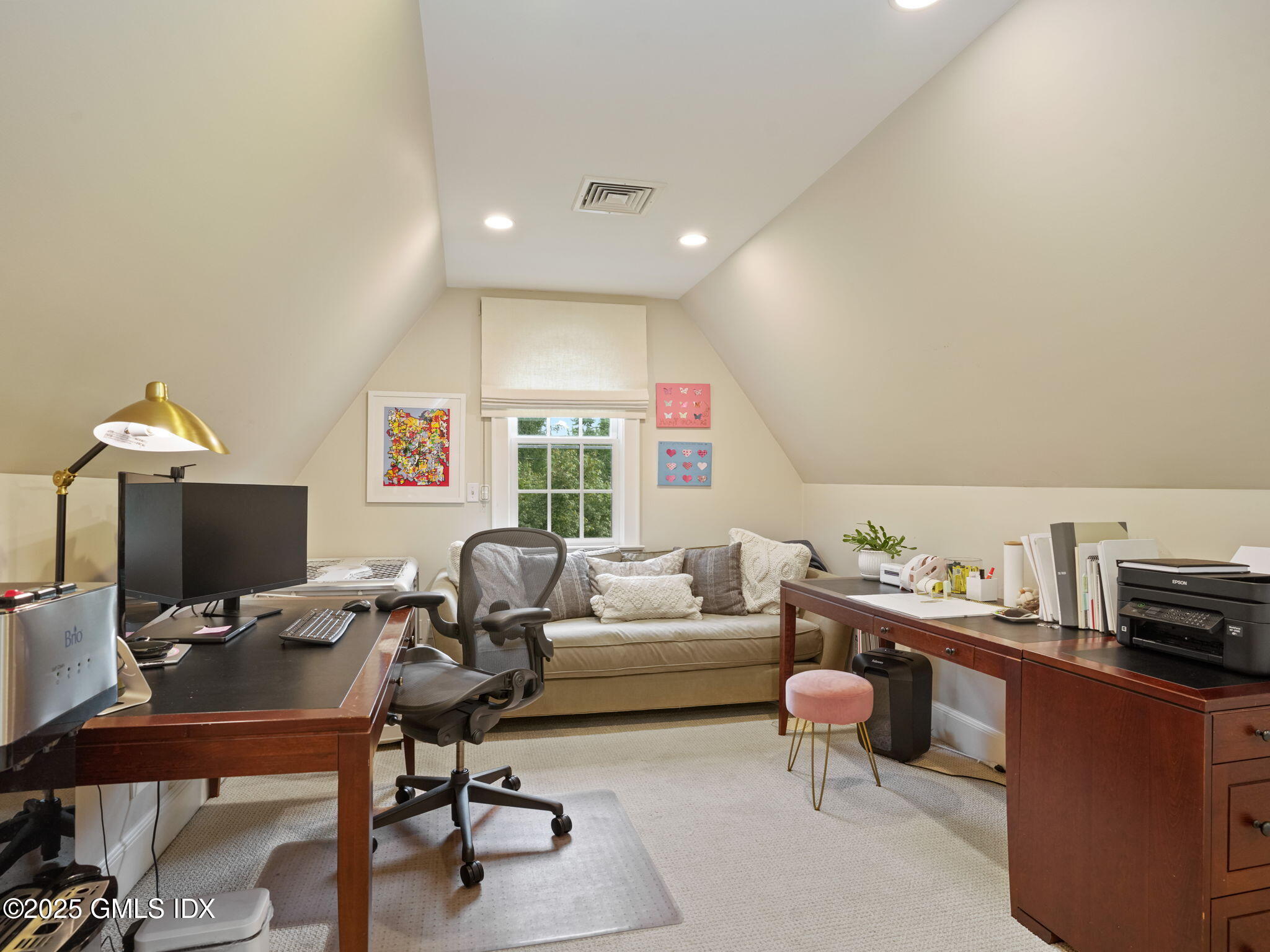 143 Lockwood Road Riverside, CT 06878 - Photo 22 of 39 a living room with furniture and a flat screen tv