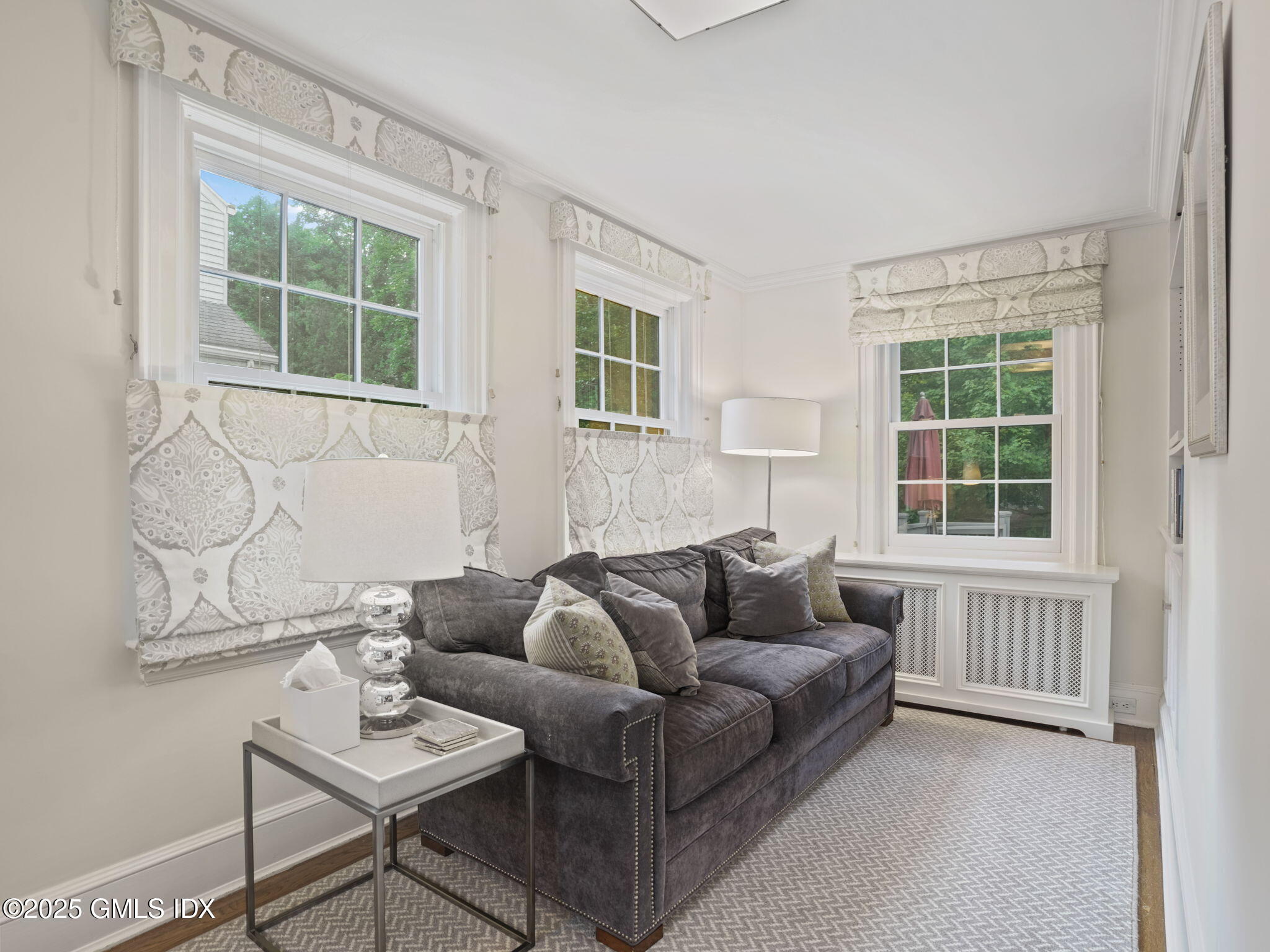 143 Lockwood Road Riverside, CT 06878 - Photo 4 of 39 a living room with furniture and a window