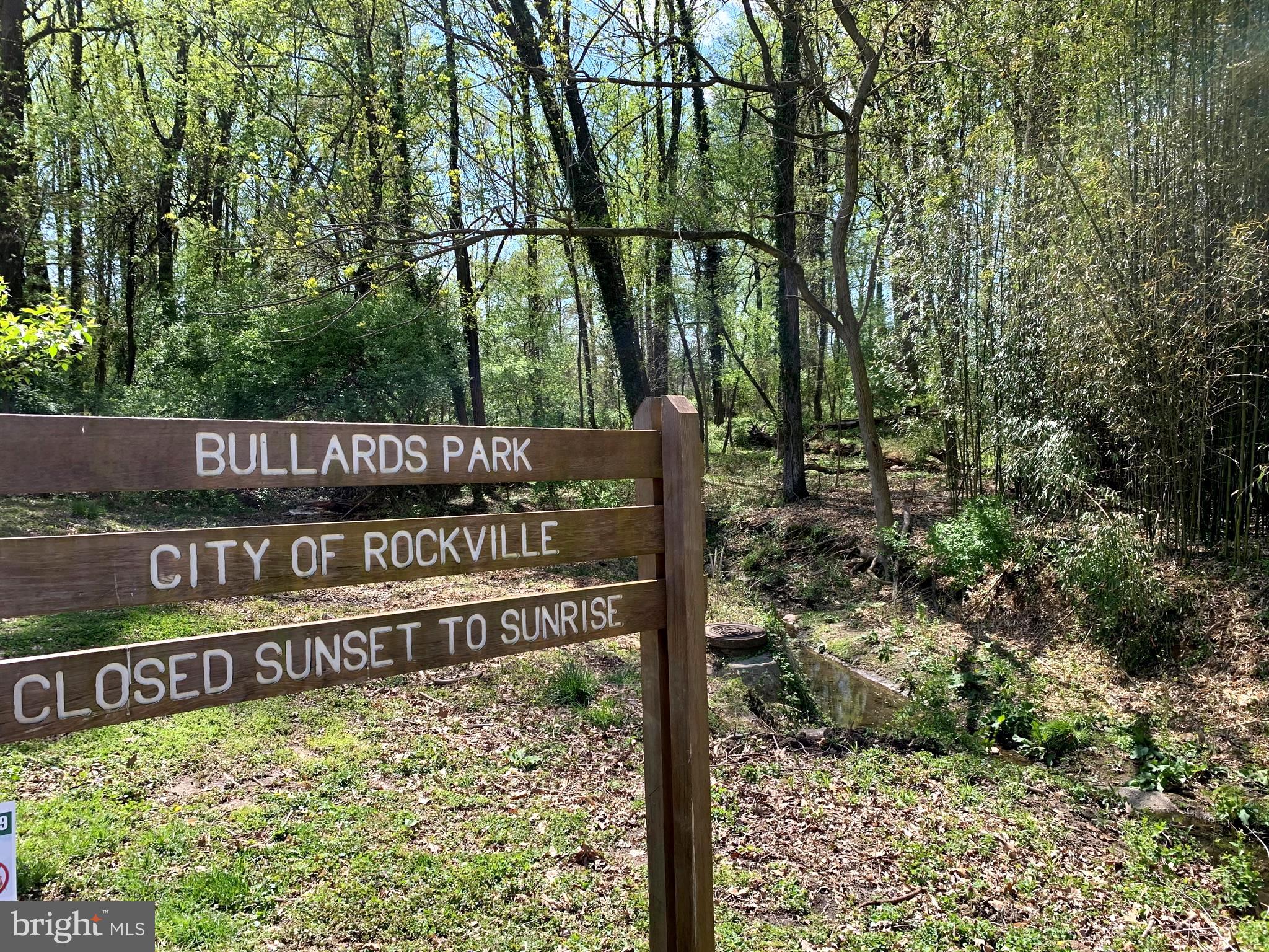 701 Roxboro Road Rockville, MD 20850 - Photo 8 of 11 Located Directly Across from Bullards Park