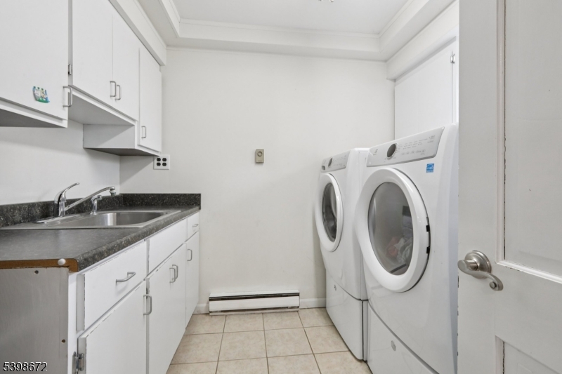 22 Cooper Lane Chester, NJ 07930 - Photo 11 of 35