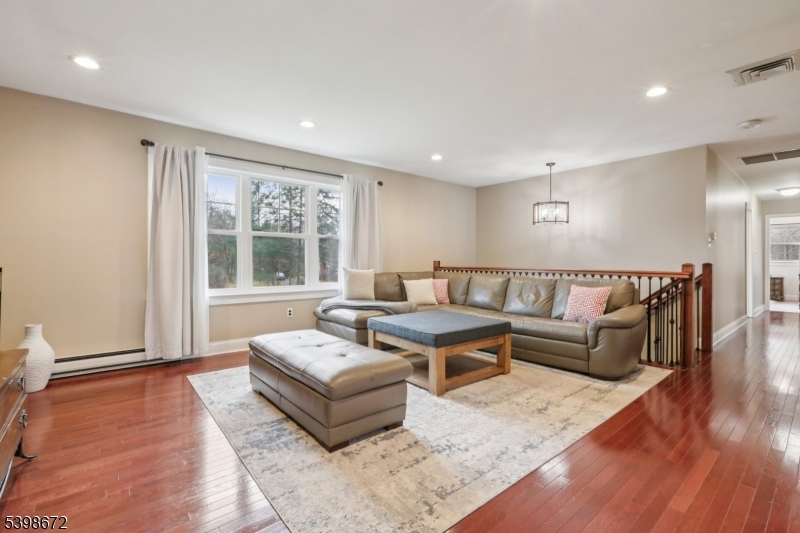 22 Cooper Lane Chester, NJ 07930 - Photo 12 of 35