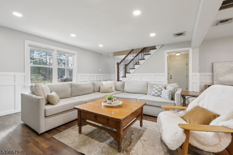 22 Cooper Lane Chester, NJ 07930 - Photo 7 of 35