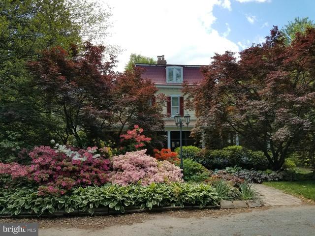 2200 Salisbury Road Silver Spring, MD 20910 - Photo 21 of 26 a view of a house with a garden