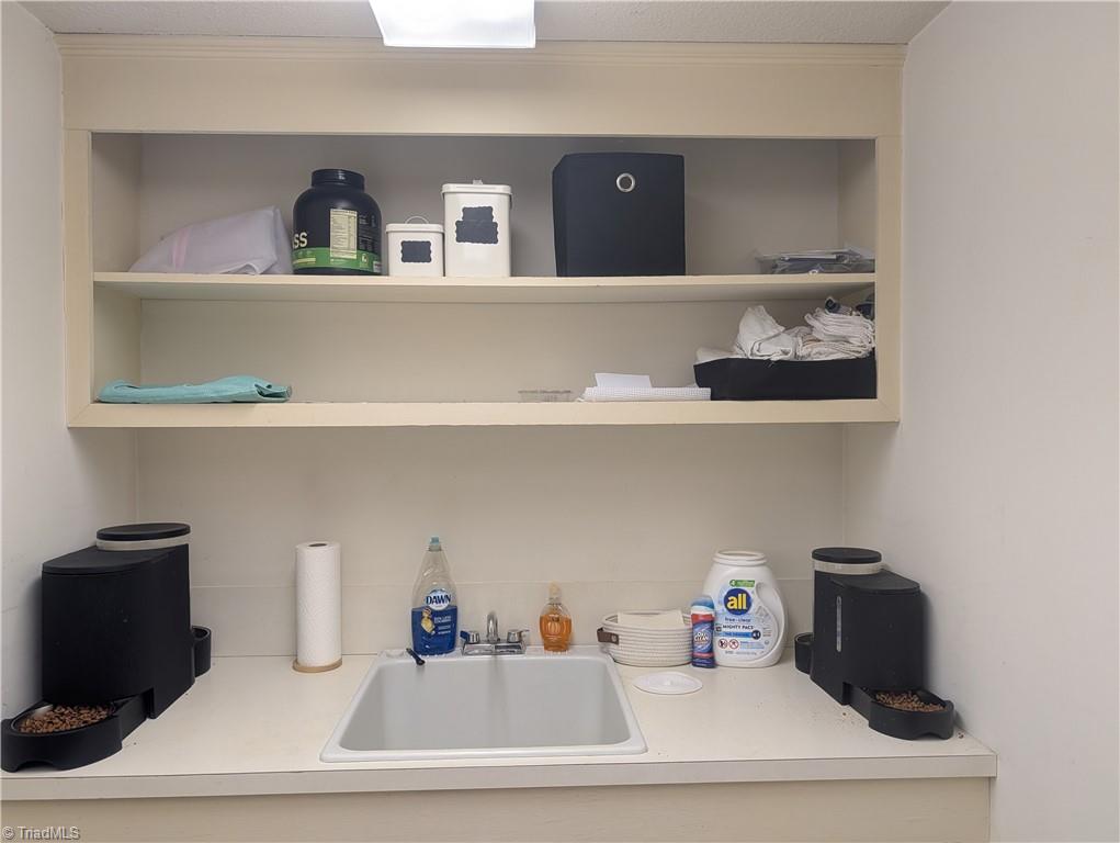 4661 Kinnamon Road Winston-Salem, NC 27103 - Photo 11 of 26