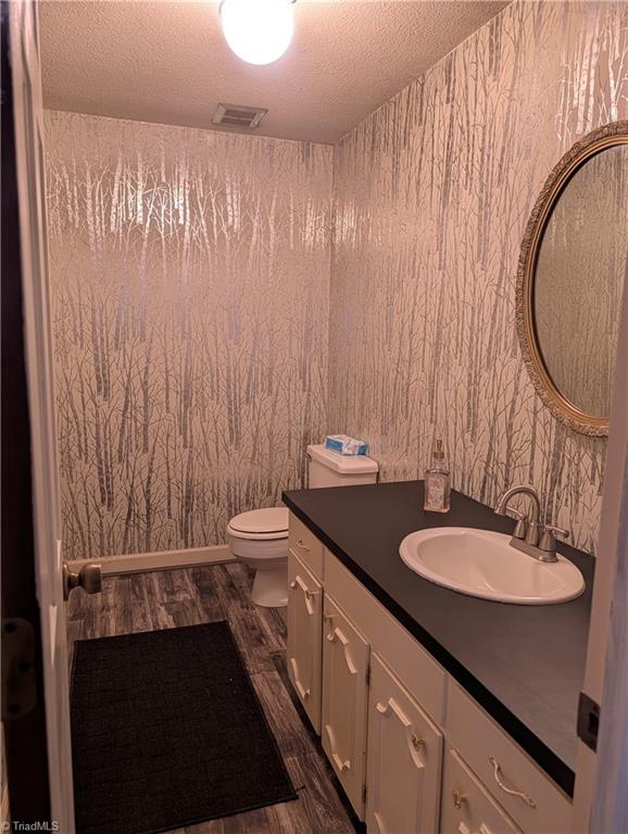 4661 Kinnamon Road Winston-Salem, NC 27103 - Photo 7 of 26