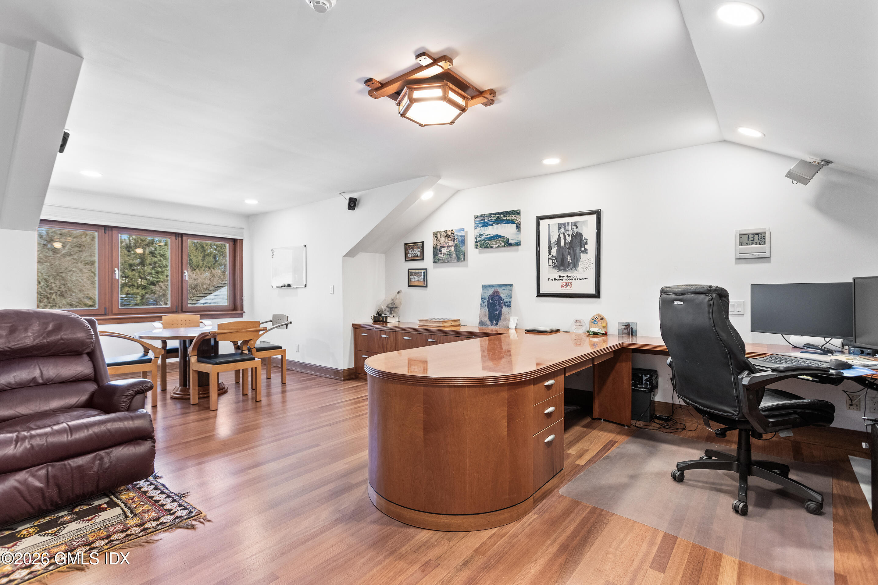 386 North Street Greenwich, CT 06830 - Photo 20 of 31 Primary Bedroom office 2