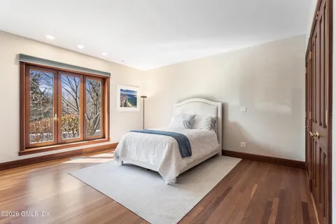 $6,495,000 | 386 North Street, Greenwich, CT 06830