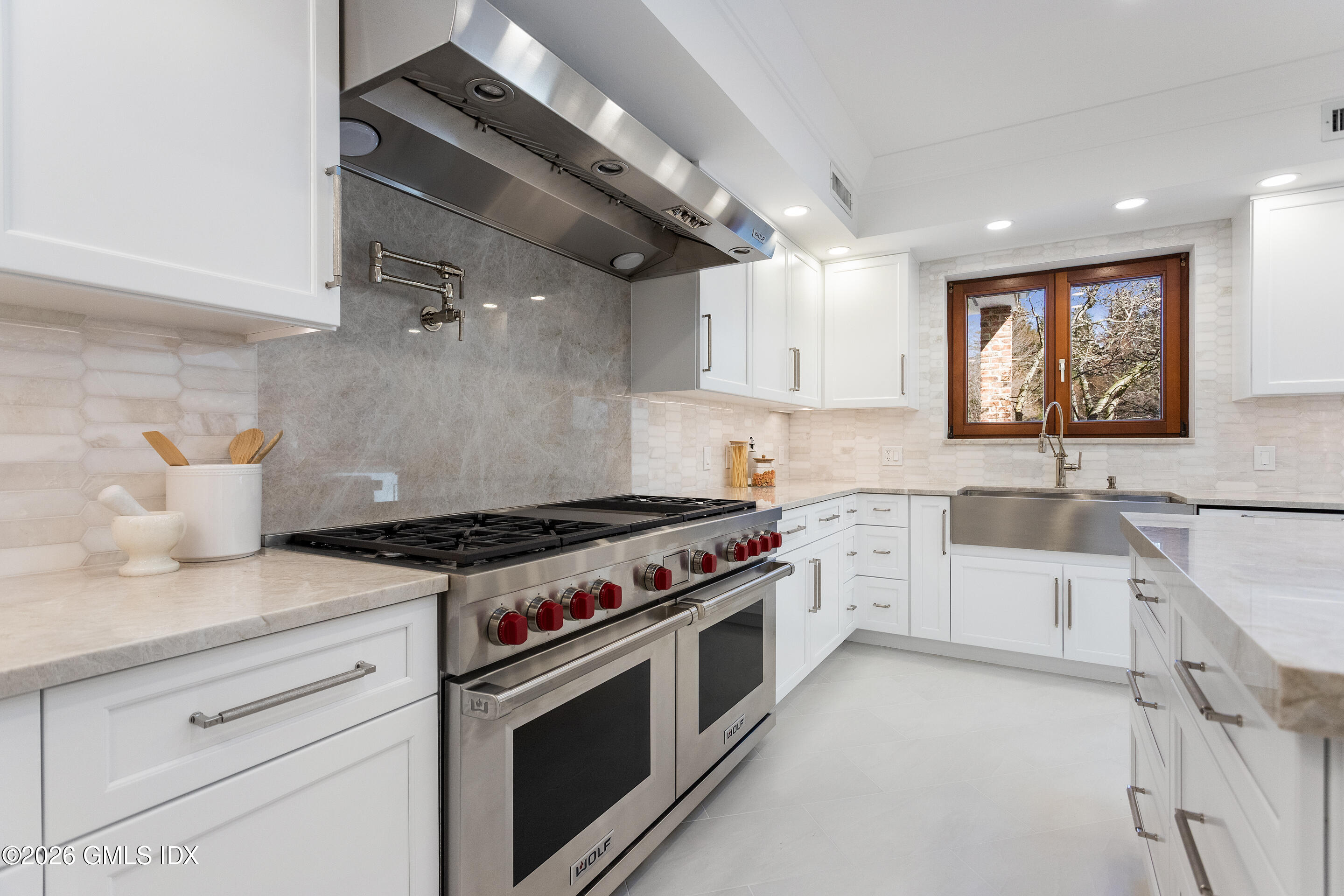 386 North Street Greenwich, CT 06830 - Photo 7 of 31 2026 Kitchen