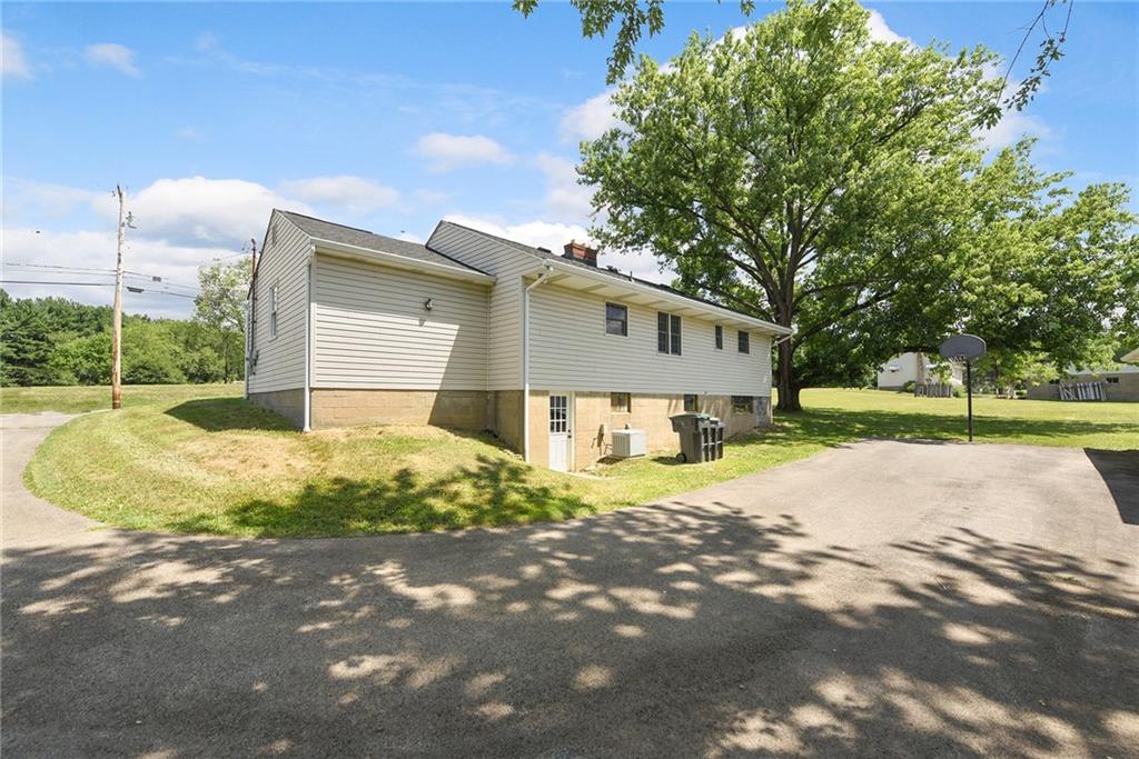 8670 Peters Road Cranberry Township, PA 16066 - Photo 18 of 21 Gallery Image 18