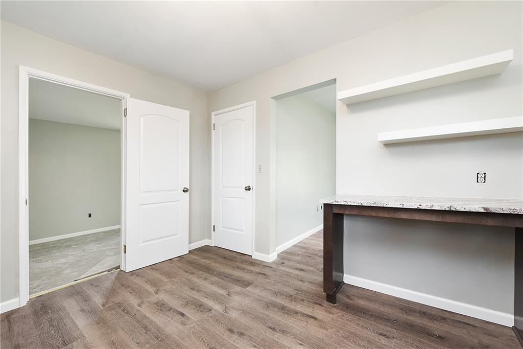 8670 Peters Road Cranberry Township, PA 16066 - Photo 7 of 21 Gallery Image 7