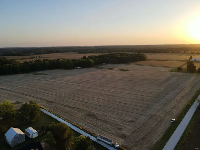 $756,000 | 1000 North 300 Street, Perrysville, IN 47974