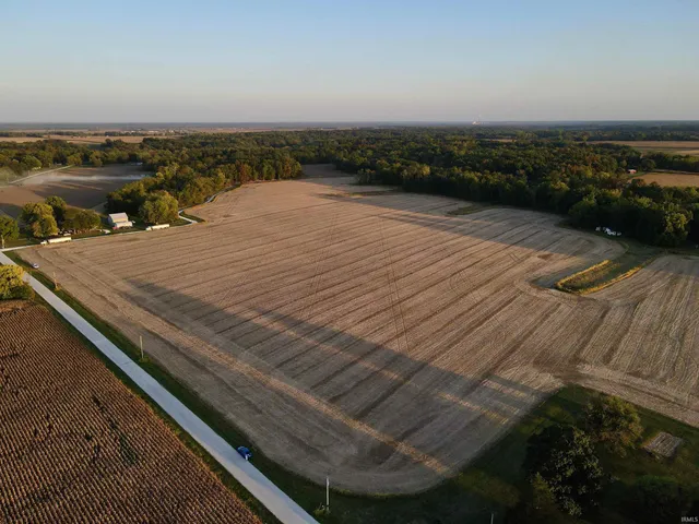 $756,000 | 1000 North 300 Street, Perrysville, IN 47974