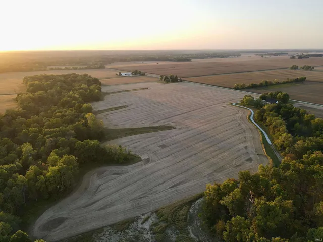 $756,000 | 1000 North 300 Street, Perrysville, IN 47974