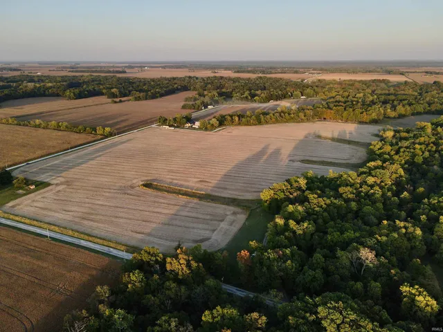 $756,000 | 1000 North 300 Street, Perrysville, IN 47974