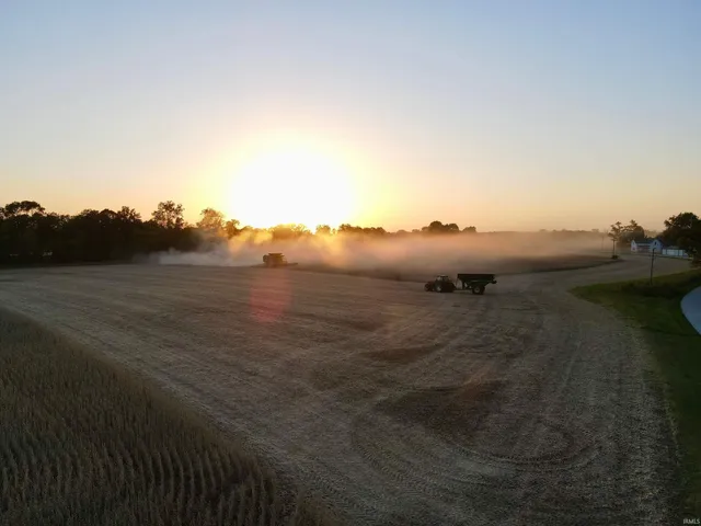 $756,000 | 1000 North 300 Street, Perrysville, IN 47974