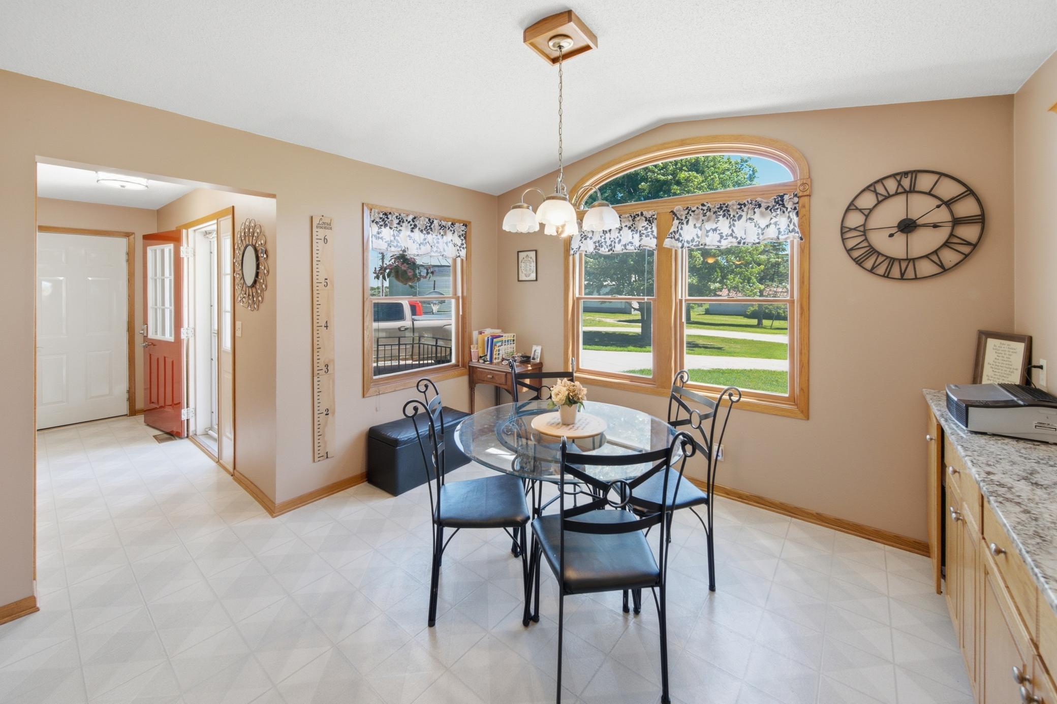 7524 58th Street Northeast Rochester, MN 55906 - Photo 5 of 59