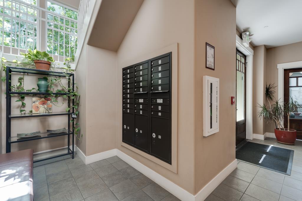 708 Frederick Street, Unit 204 Santa Cruz, CA 95062 - Photo 24 of 34 a view of livingroom with furniture