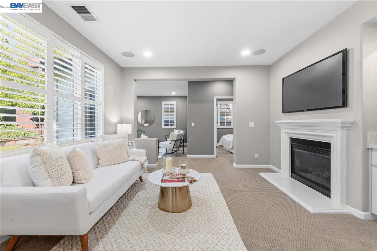 5625 Applegate Way Dublin, CA 94568 - Photo 12 of 38