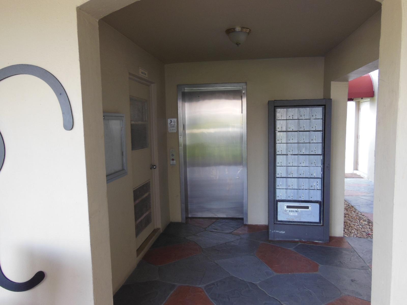 100 Royal Palm Way, Unit 2100 Boca Raton, FL 33432 - Photo 41 of 53 DSCN1409