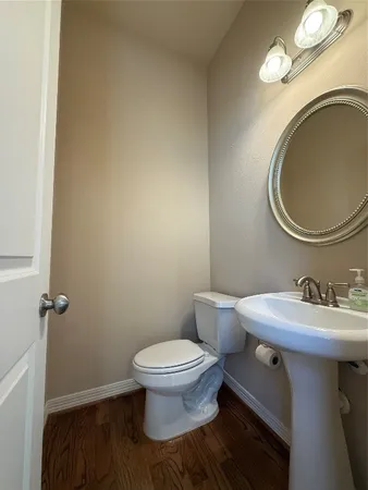 $2,750 | 5305 Egbert Street, Unit C, Houston, TX 77007