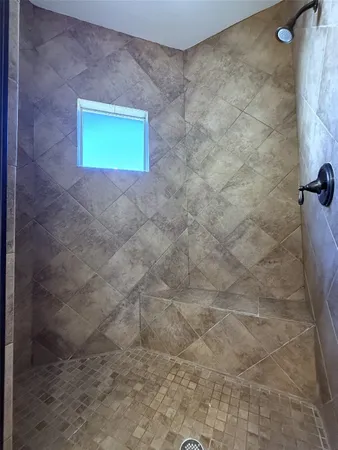 $2,750 | 5305 Egbert Street, Unit C, Houston, TX 77007
