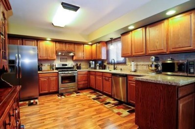 1562 Happy Valley Road Crown Point, IN 46307 - Photo 3 of 10 398x264