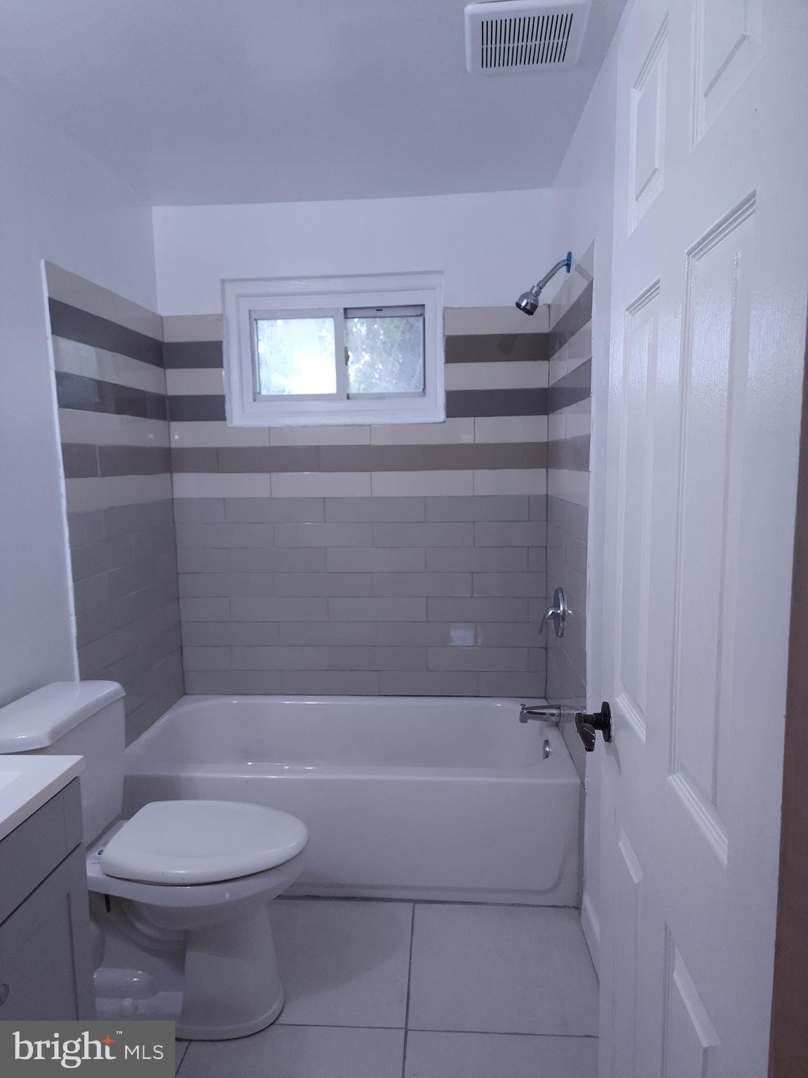 4706 Vancouver Road Baltimore, MD 21229 - Photo 4 of 8