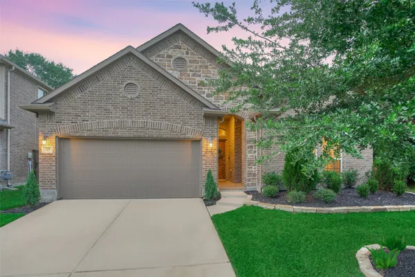 $2,900 | 204 Forest Peak Way, Montgomery, TX 77316