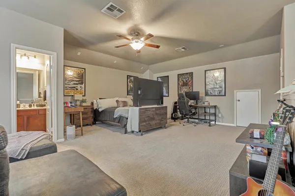 $2,900 | 204 Forest Peak Way, Montgomery, TX 77316